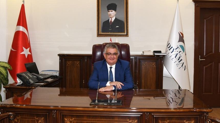 Vali Pekmez 10 Ocak Çalışan Gazeteciler Gününü kutladı