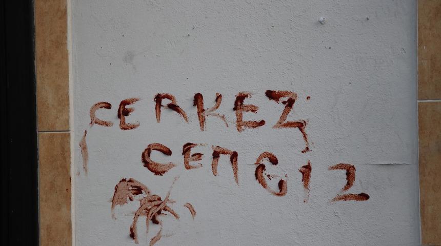 Cezaevinden çıkar çıkmaz ortalığı birbirine kattı!