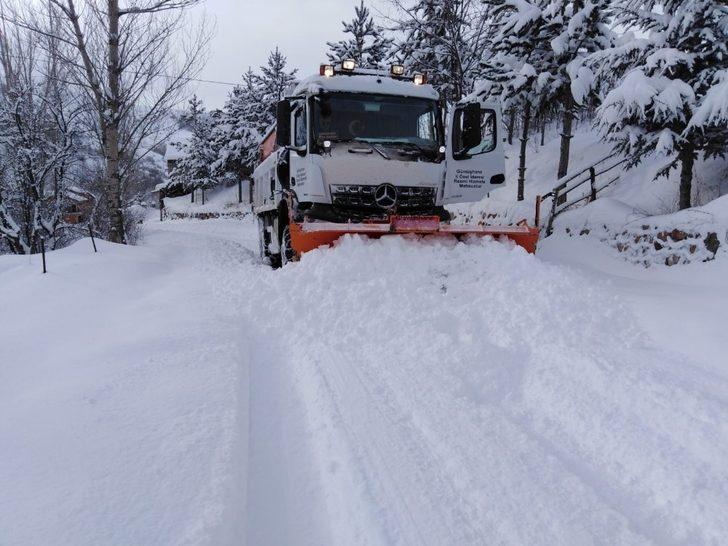 Gümüşhane’de kapanan köy yollarının yüzde 73’ü 12 saatte açıldı G2