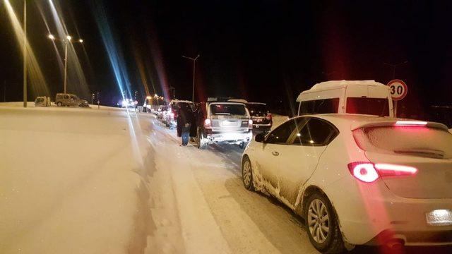 Tatvan’da trafik kazası: 5 yaralı