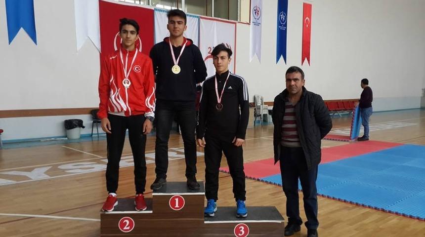 Okullar arası Karate İl Birinciliği tamamlandı