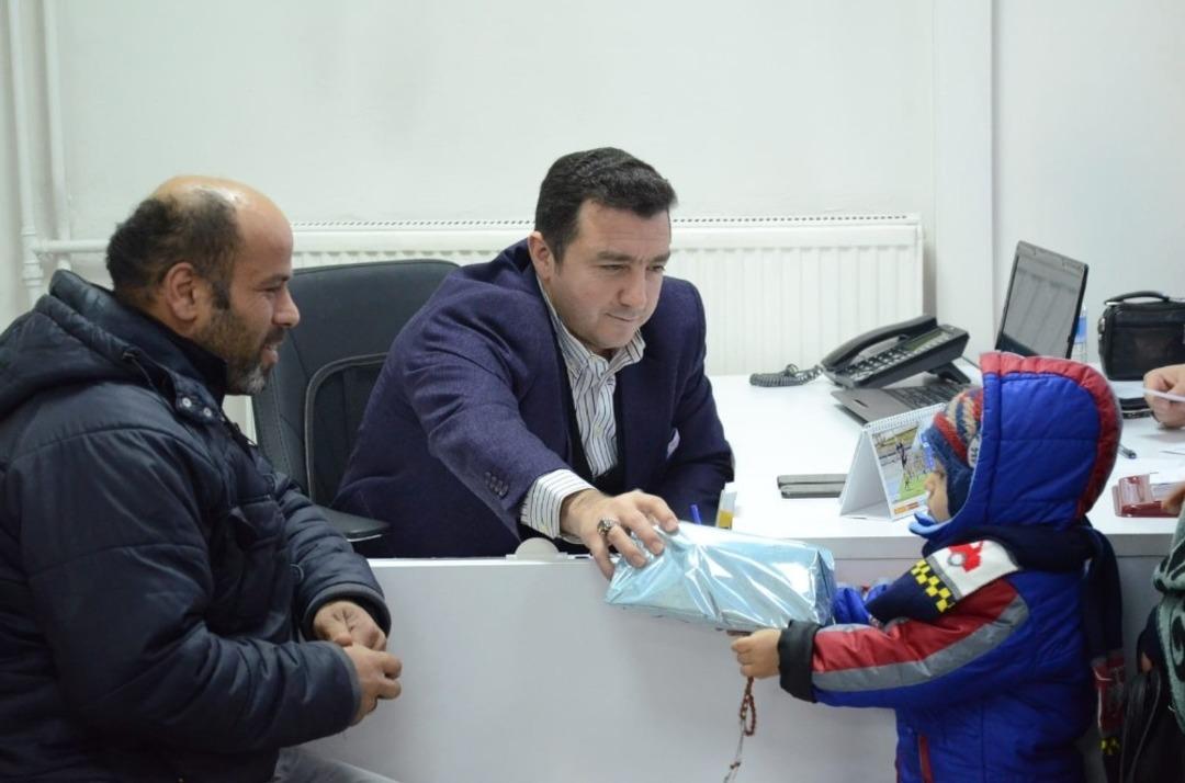 Başkan Bakıcı vatandaşların dertlerine ortak oluyor