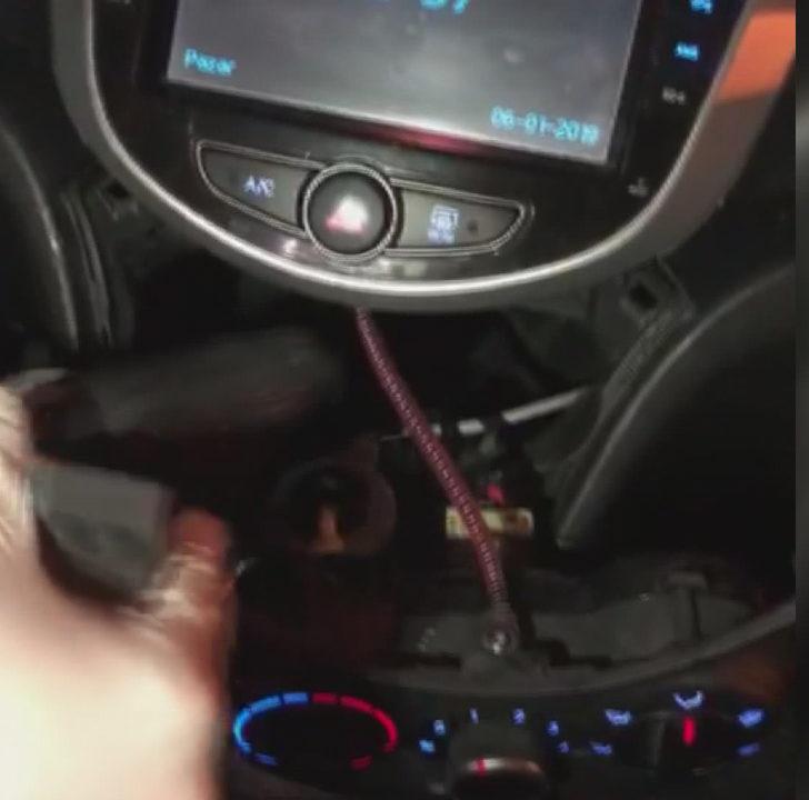 Taksideki düzenek polisleri bile şaşırttı! G3