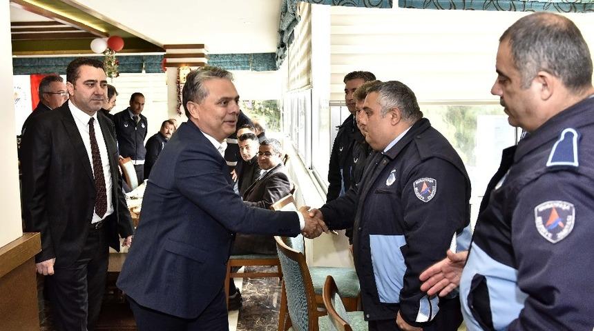 Uysal: "Sosyal belediyecilikte 4 başlıkla &ccedil;alışıyoruz"