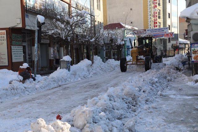 Bingöl’de 80 köy yolu ulaşıma açıldı