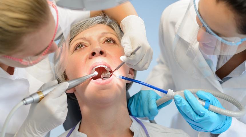 Yeni implantlarda kemik ilavesine gerek kalmıyor