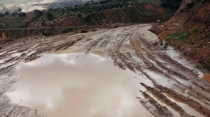 Kerpi&ccedil;lik yolu dertle dolu