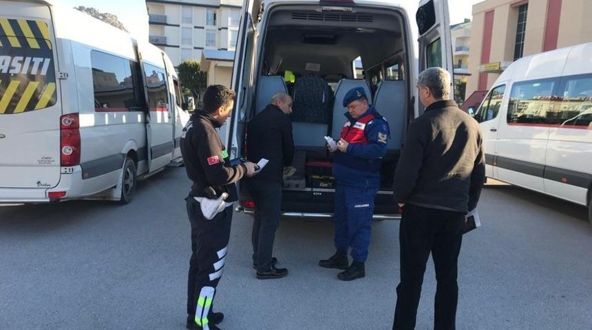 Jandarmadan okul servisi denetimi