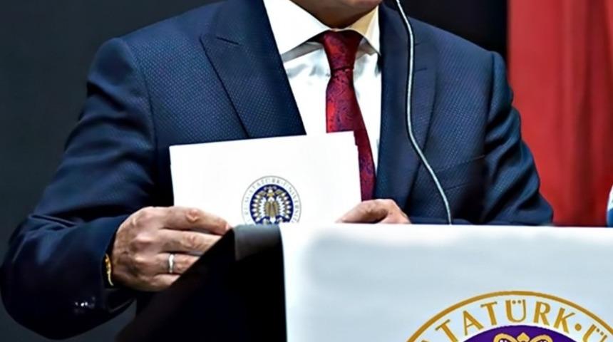 Rektör Çomaklı’dan 10 Ocak Çalışan Gazeteciler Günü Mesajı