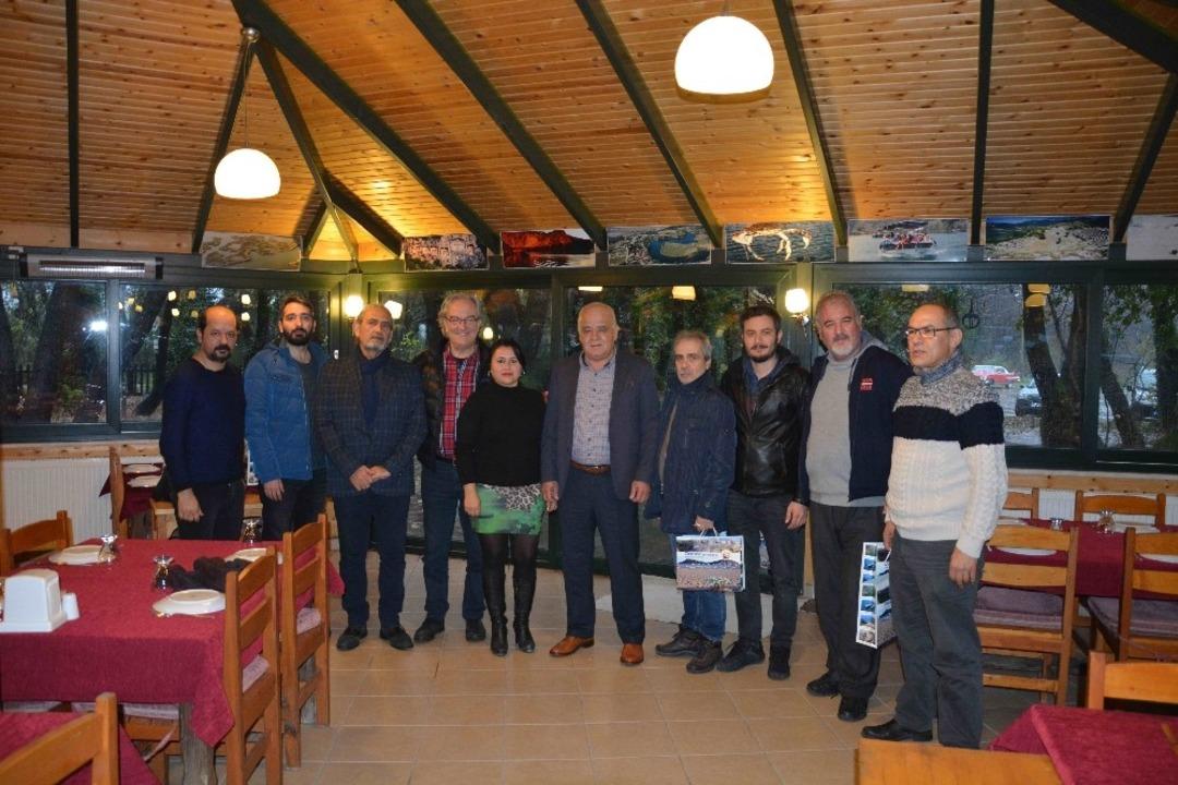 Başkan Kara&ccedil;elik, 10 Ocak &Ccedil;alışan Gazeteciler G&uuml;n&uuml;n&uuml; Kutladı