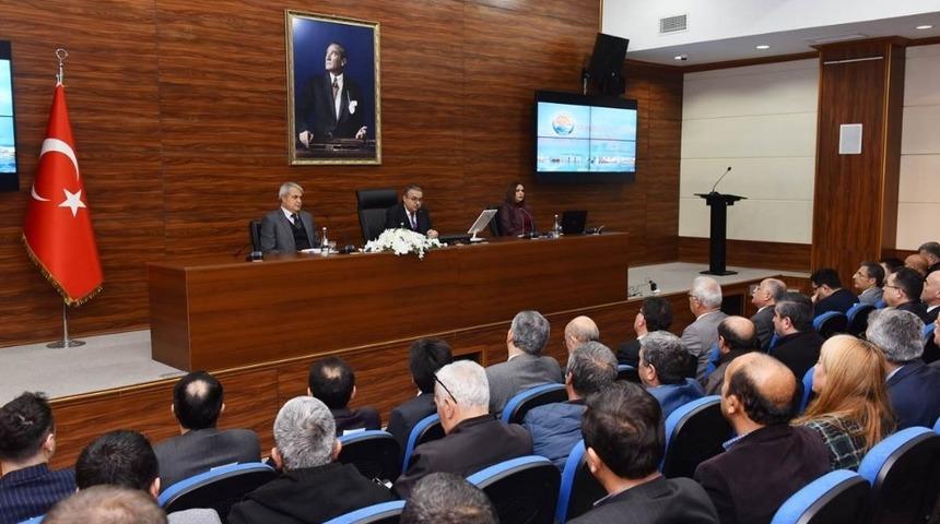 Vali Su, muhtarlarla uyuşturucuyla m&uuml;cadele toplantısında buluştu