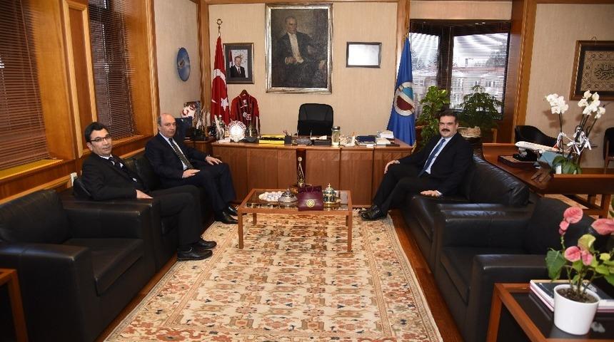 Rekt&ouml;r Prof. Dr. &Ccedil;omaklı&rsquo;ya ziyaretler devam ediyor