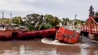 Balıkçı teknesi köprüye böyle çarptı