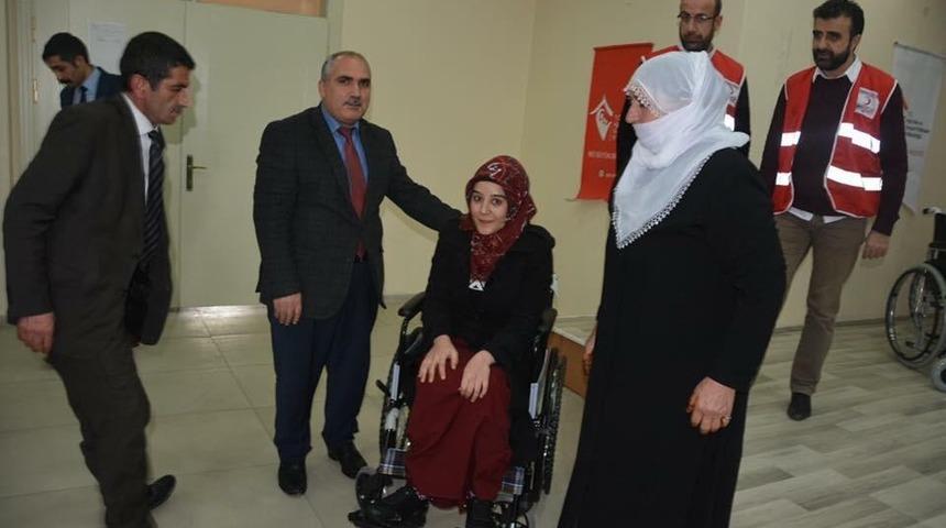 Patnos&rsquo;ta 23 engelliye tekerlekli sandalye dağıtıldı