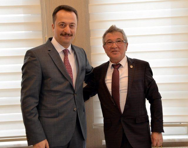 Vali Şent&uuml;rk basın mensuplarıyla bir araya geldi 1