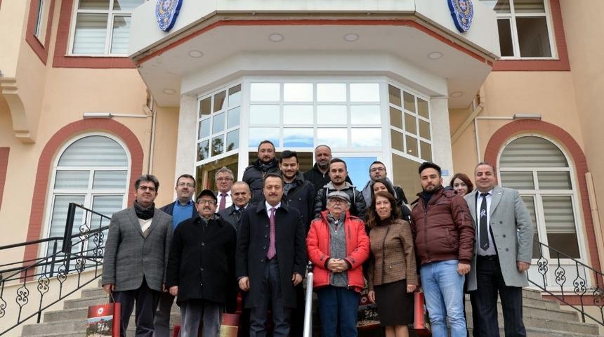 Vali Şent&uuml;rk basın mensuplarıyla bir araya geldi