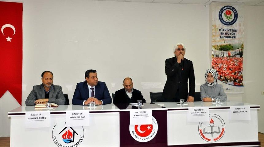 Ak&ccedil;akale&rsquo;de "Gazeteciliğin toplumdaki yeri" konulu panel