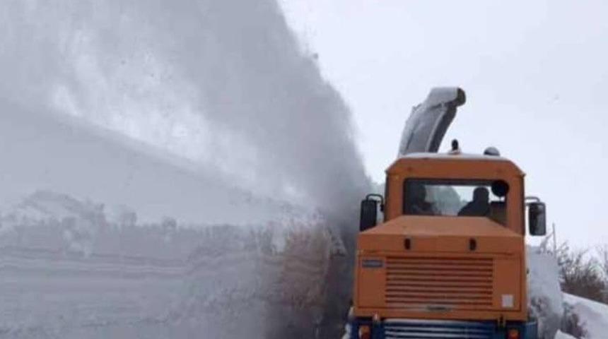 Elazığ&rsquo;da kar nedeniyle 227 k&ouml;y yolu ulaşıma kapalı