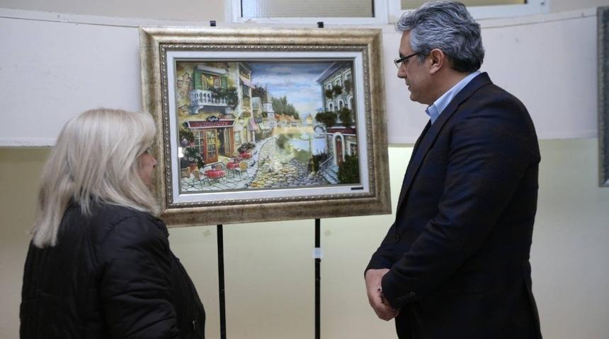 Tablolarıyla engellilere umut olacak