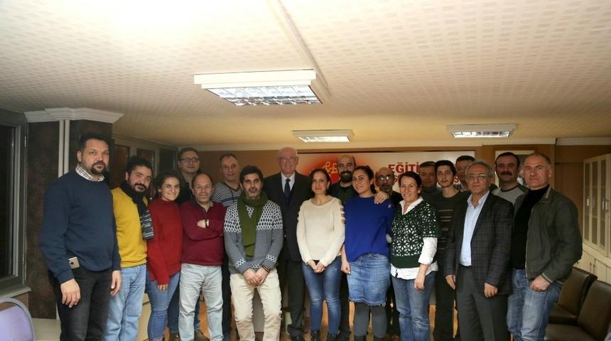 Kazım Kurt&rsquo;tan KESK&rsquo;e ziyaret