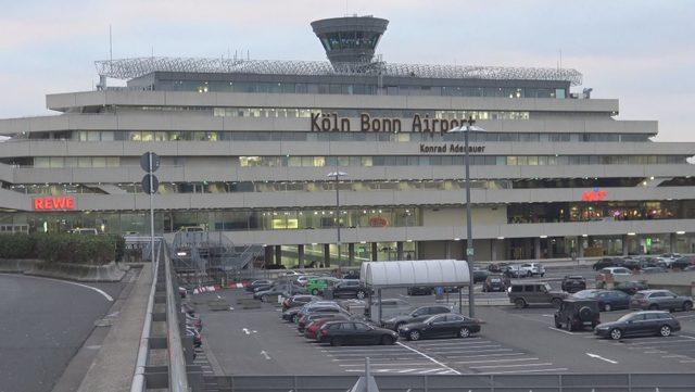 Almanya’da havalimanlarındaki grev, 600’ün üzerinde uçuşun iptaline neden oldu