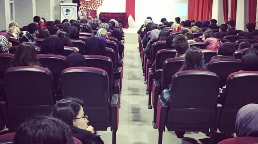 &Ouml;ğrenciler m&uuml;hendislik hakkında bilgi edindi