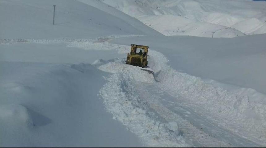 Adıyaman&rsquo;da 193 yerleşim birimine ulaşılamıyor