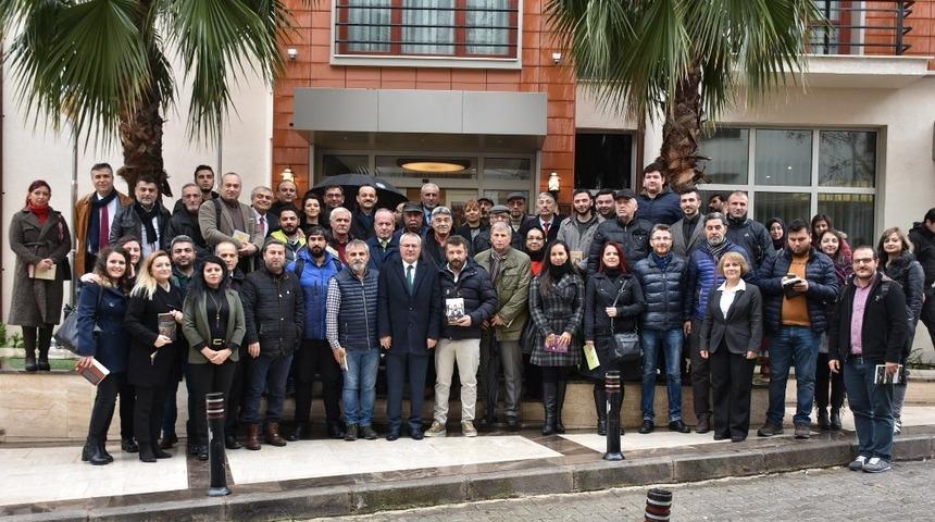 Vali Deniz gazetecileri ağırladı