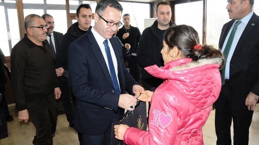 Kaymakam Ko&ccedil; &ccedil;ocuklarla bir araya geldi