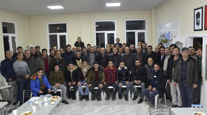 Başkan Ata&ccedil; Muttalipli gen&ccedil;ler ile buluştu