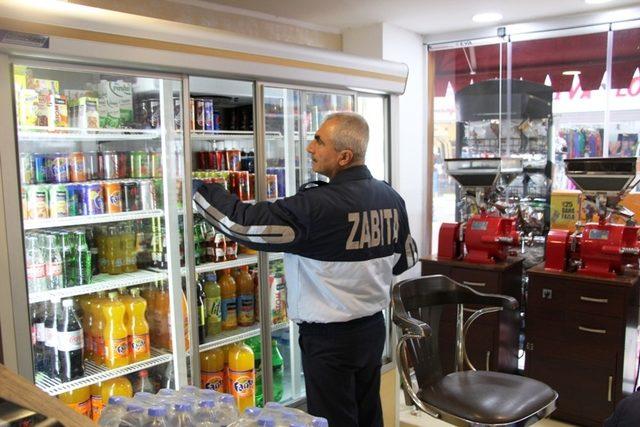 İskenderun’da zabıtadan gıda denetimi