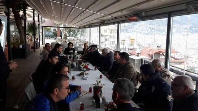 Alanya Polisinden huzur toplantısı