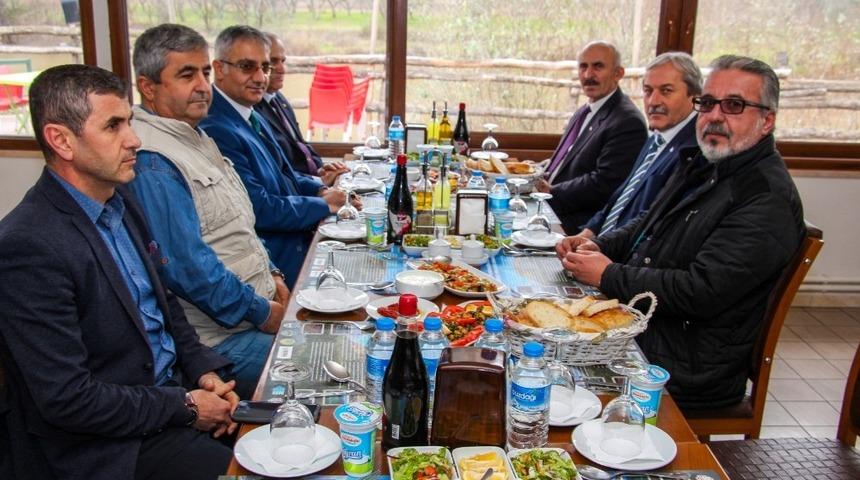 Osmaneli protokol&uuml; basın mensupları ile buluştu