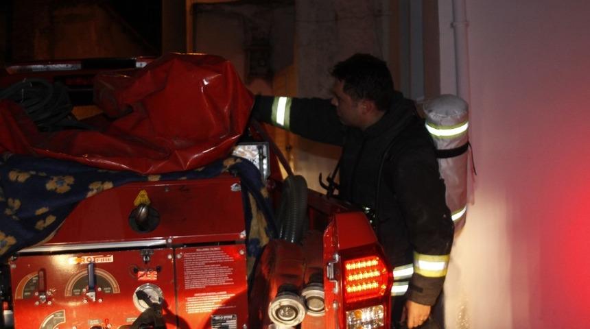 Menteşe&rsquo;de daire yangını b&uuml;y&uuml;meden s&ouml;nd&uuml;r&uuml;ld&uuml;