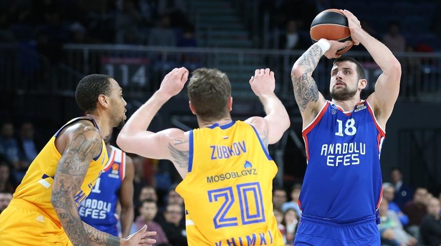 Anadolu Efes 81 - 72 Khimki
