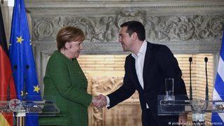 Merkel: Türkiye'ye yeterince mülteci gönderilmiyor