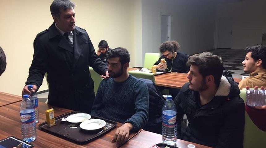 Gen&ccedil;lik ve Spor İl M&uuml;d&uuml;r&uuml; Eskici &ouml;ğrenci yurtlarında incelemelerde bulundu