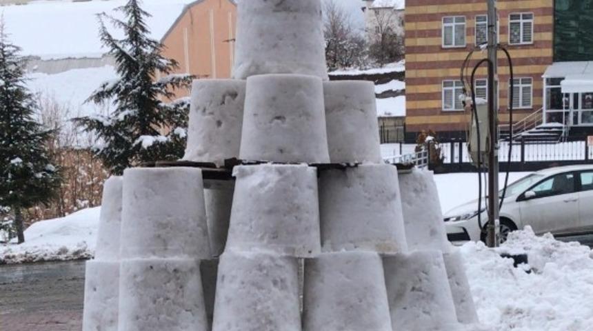 60 kova kar ile kardan kale yaptı