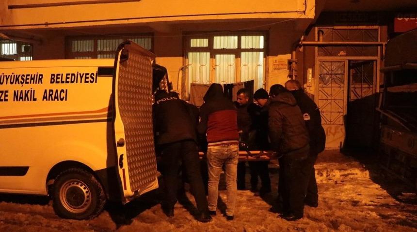 Yalnız yaşayan adam evinde &ouml;l&uuml; bulundu