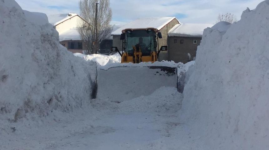 Elazığ’da 118 köy yolu açıldı, 109’unda  çalışma sürüyor