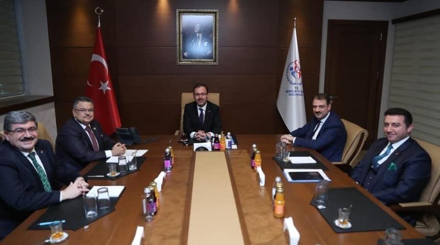 Kapalı y&uuml;zme havuzu projesi i&ccedil;in &ccedil;alışmalar başladı