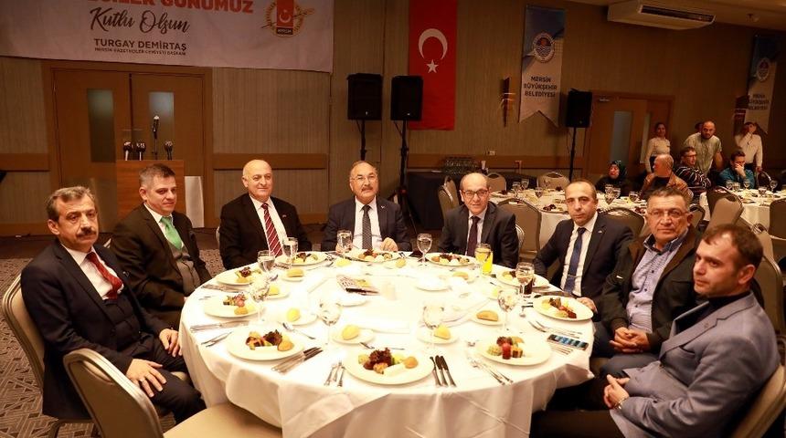 Tufan: "Gazetecilik her &ccedil;ağın dinamik mesleklerinden biri"