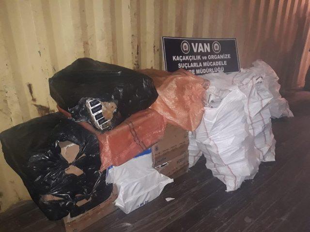 Van’da 9 bin 250 paket kaçak sigara ele geçirildi