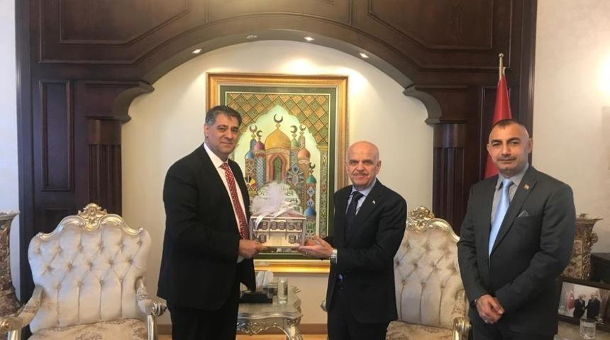 Rekt&ouml;r Polat, 4 &uuml;lkenin Ankara b&uuml;y&uuml;kel&ccedil;ilerini ziyaret etti