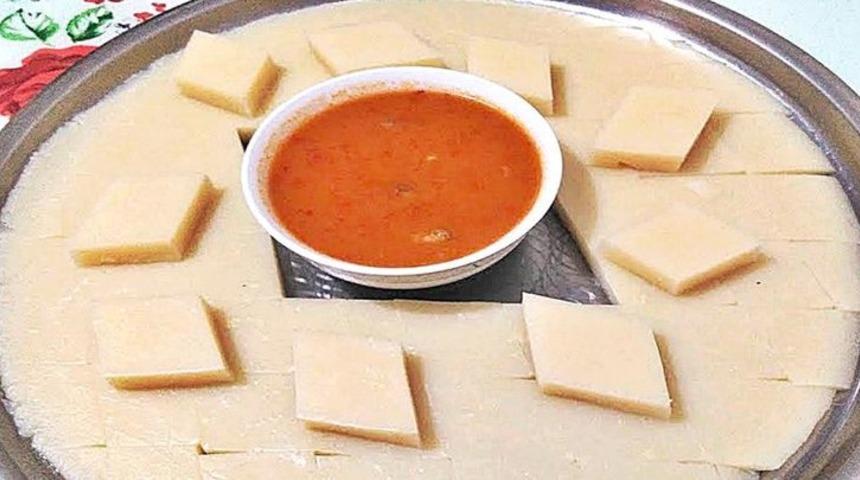 Son d&ouml;nemin en pop&uuml;ler yemeği arabaşının hamuru nasıl yapılır?