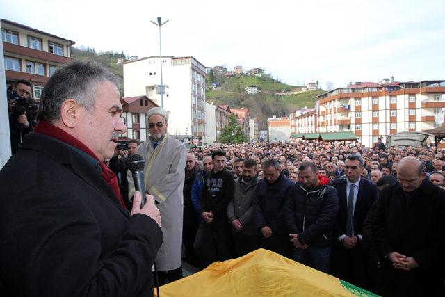 Başdanışman Ahmet Minder'in annesi, son yolculuğuna uğurlandı