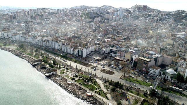 Fatsa Cumhuriyet Meydanı’nda çalışmalar hızlandı