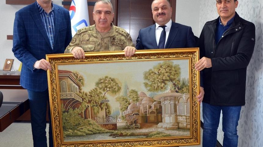 Jandarma B&ouml;lge Komutanı T&uuml;mgeneral Ko&ccedil;, Dicle Elektrik&rsquo;i ziyaret etti