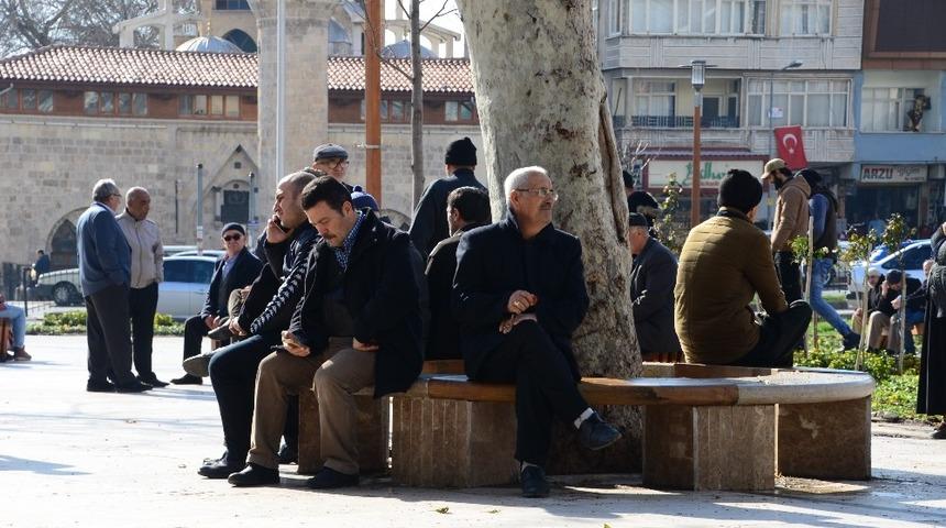 Kahramanmaraşlılar g&uuml;neşin keyfini &ccedil;ıkardı