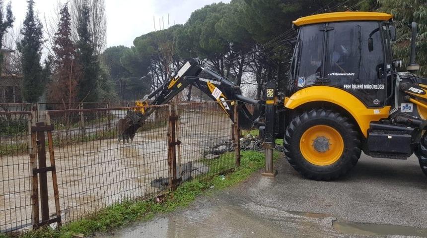 Yunusemre&rsquo;de ekipler alarmda